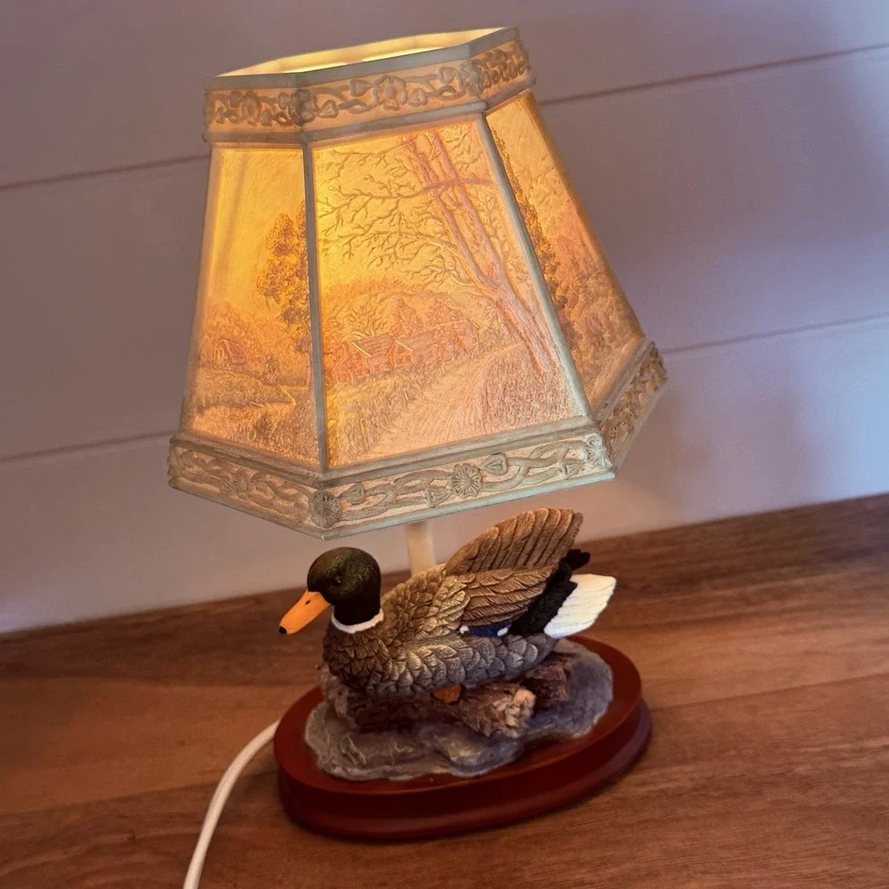 Small Duck Figure Lamp Picture Shade Works *Needs Bulb Clip* Rustic Cottagecore